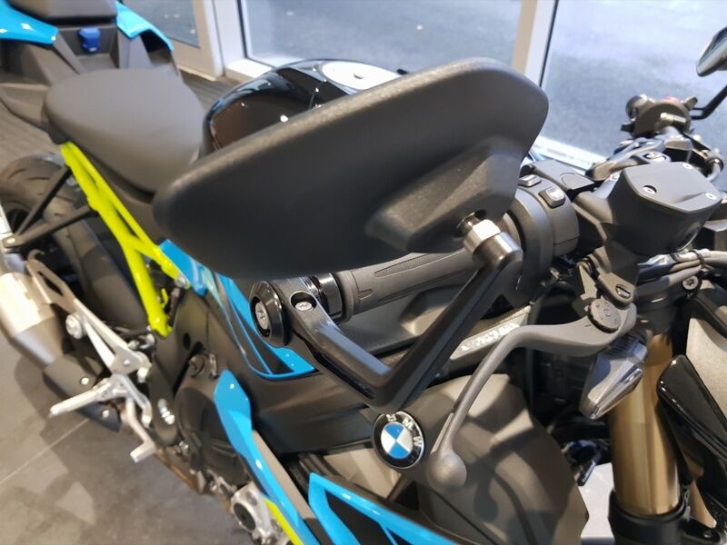 More views of BMW S 1000