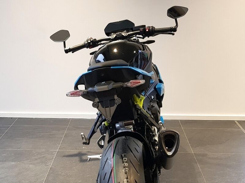 More views of BMW S 1000