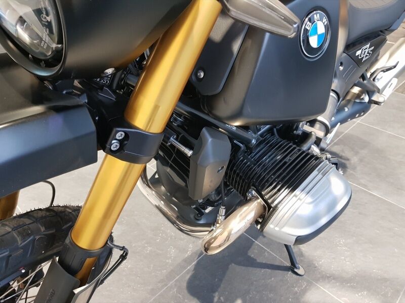 More views of BMW R 1200