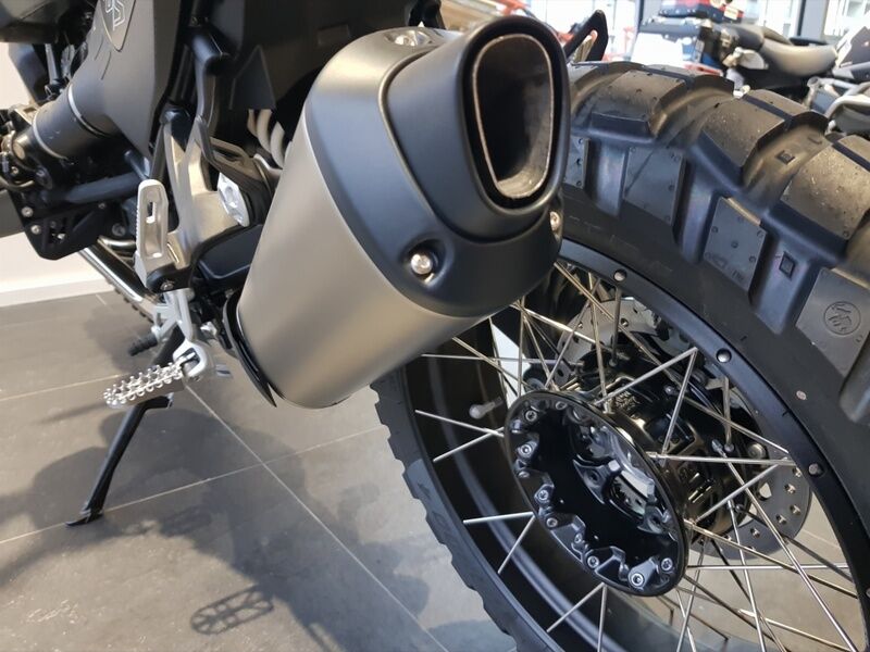 More views of BMW R 1200