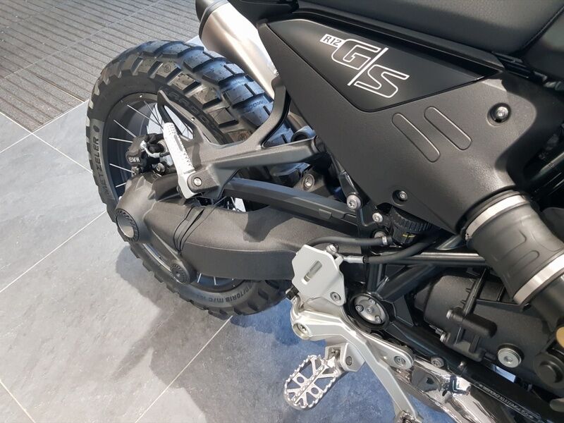 More views of BMW R 1200