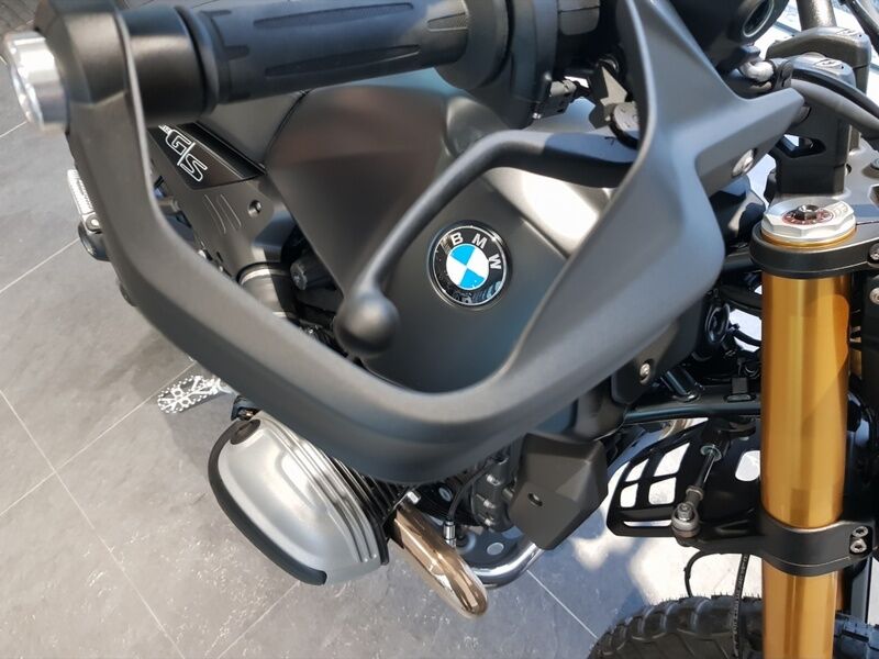 More views of BMW R 1200
