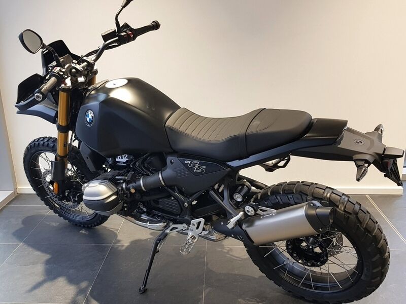 More views of BMW R 1200