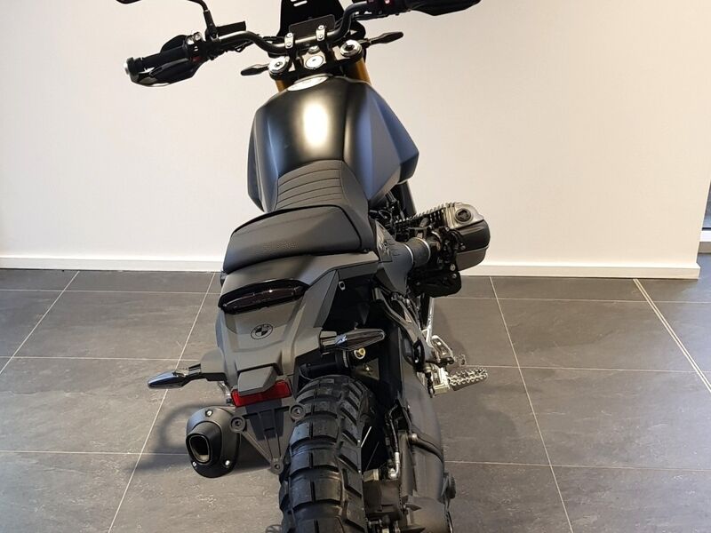 More views of BMW R 1200