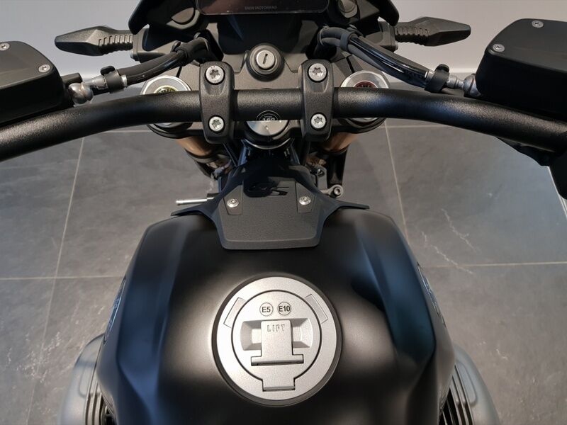 More views of BMW R 1200