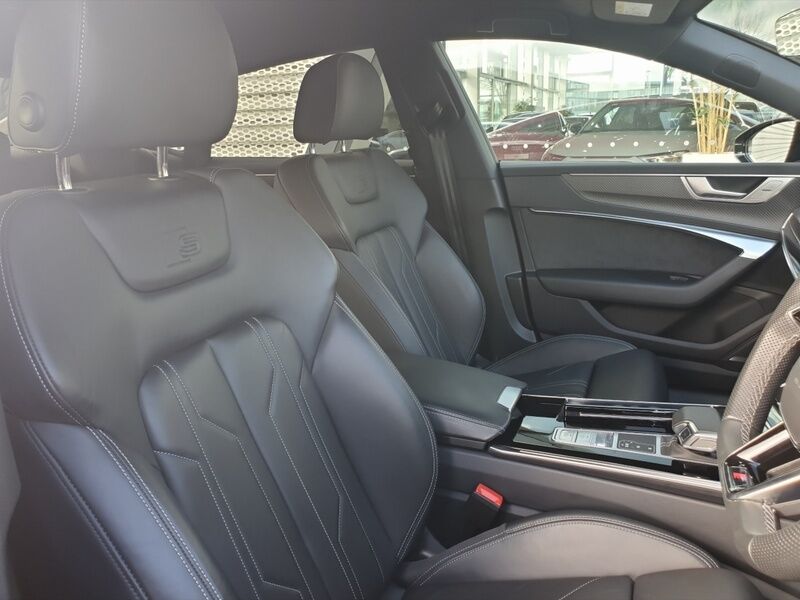 More views of Audi A7