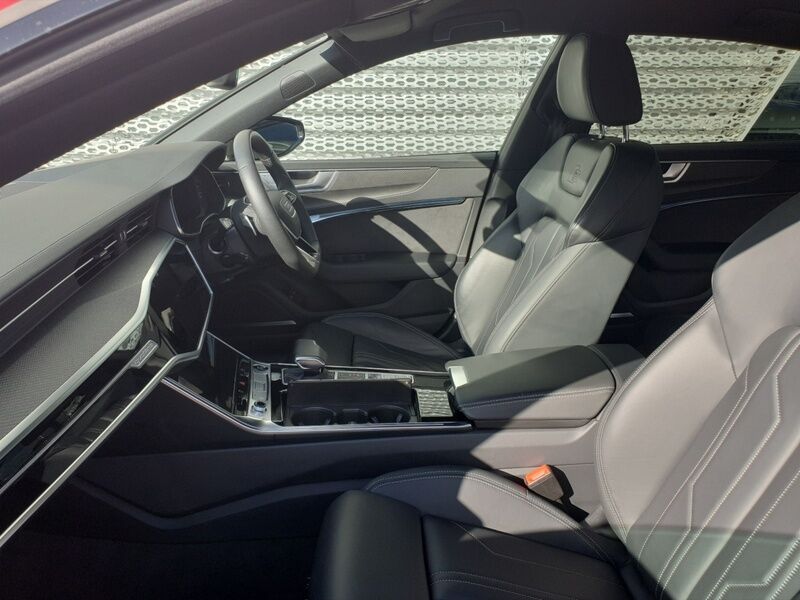 More views of Audi A7