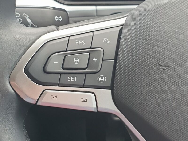 More views of Volkswagen T-Roc