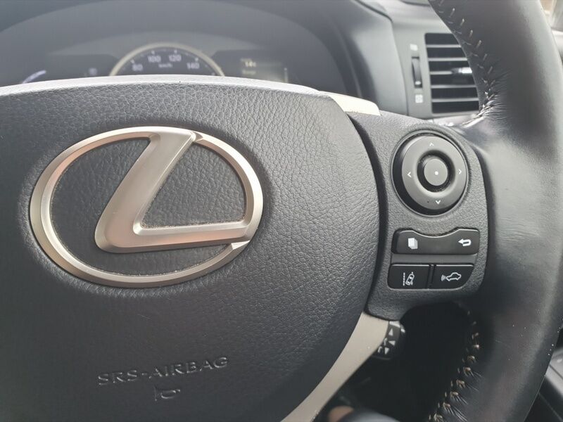 More views of Lexus CT