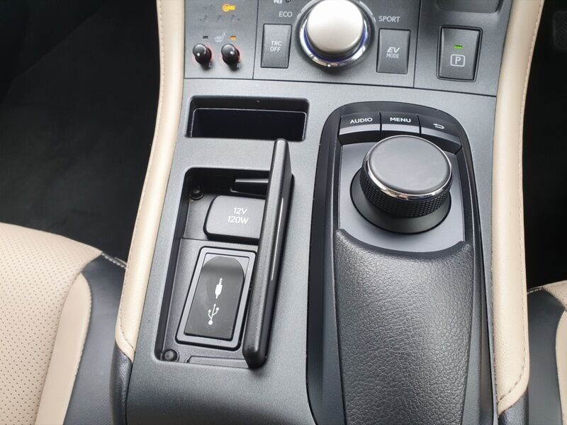 More views of Lexus CT