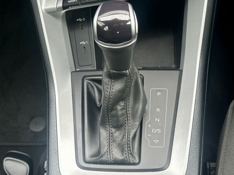 More views of Audi Q3