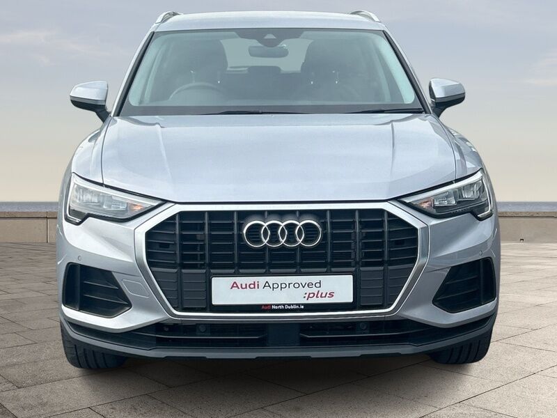 More views of Audi Q3