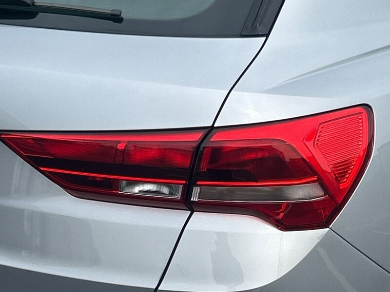 More views of Audi Q3