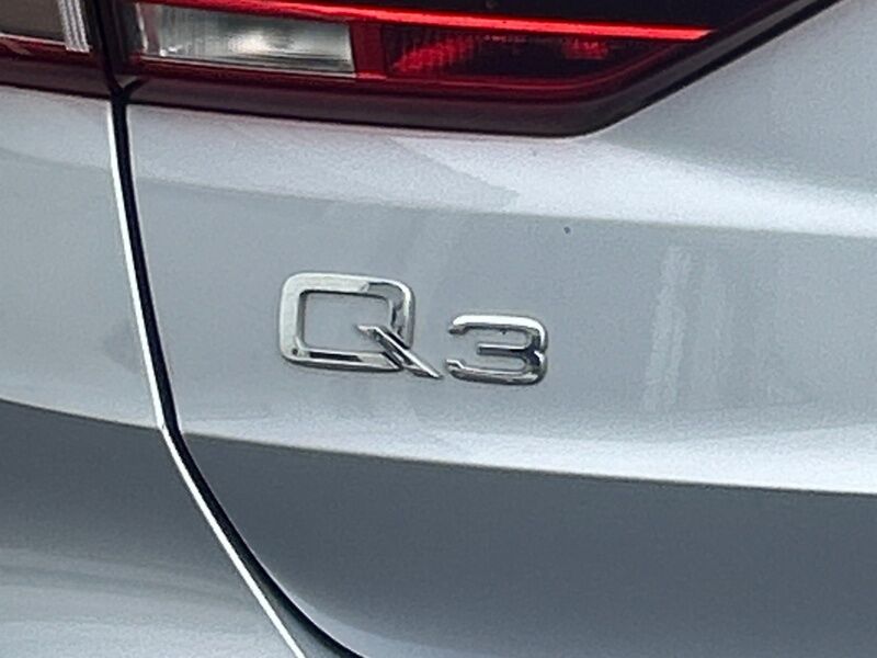 More views of Audi Q3
