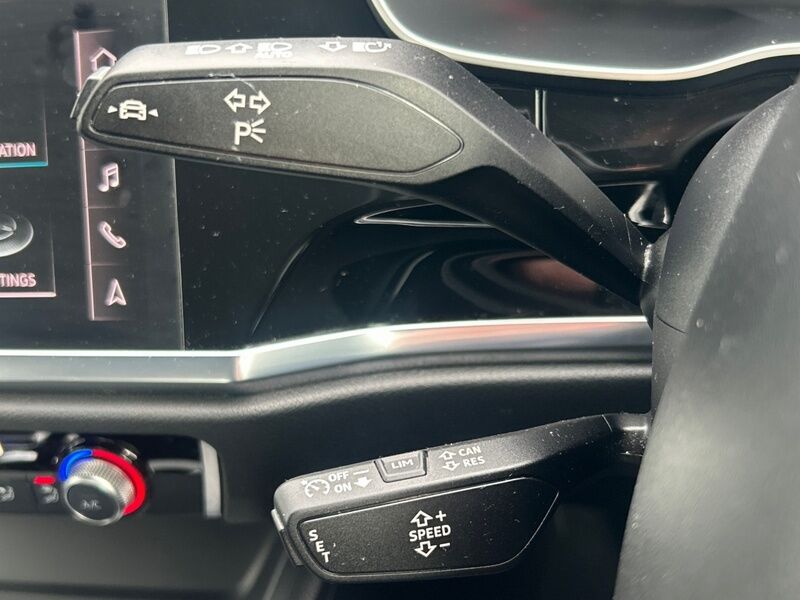 More views of Audi Q3
