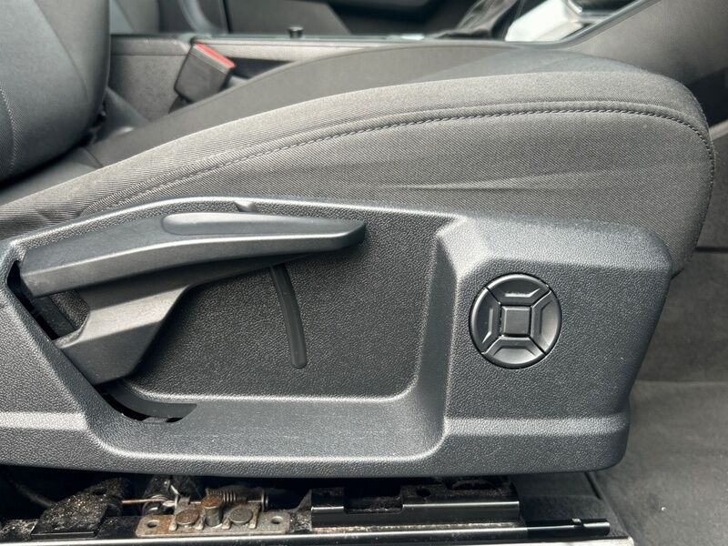 More views of Audi Q3