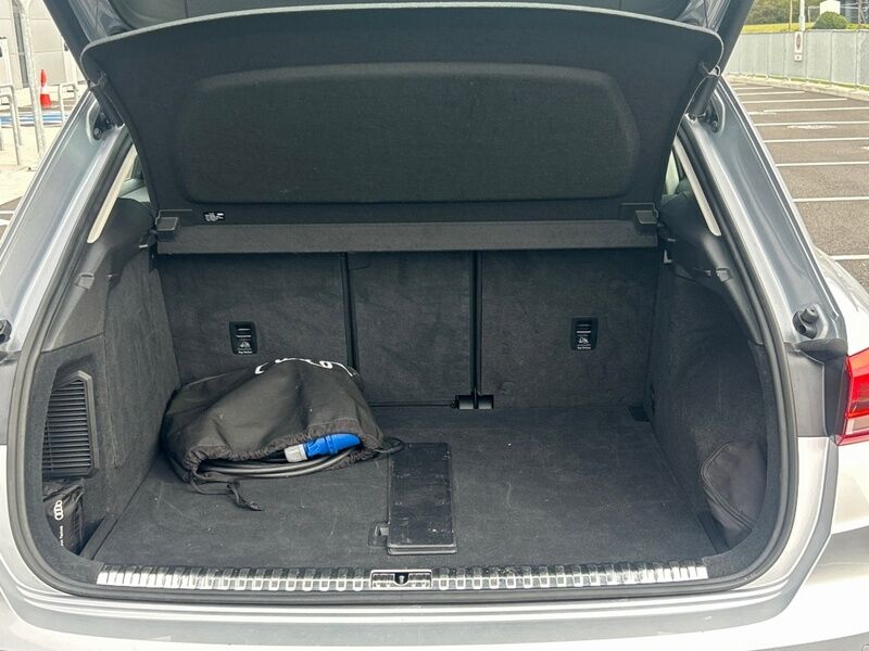 More views of Audi Q3