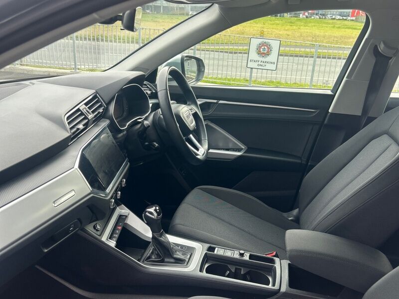 More views of Audi Q3