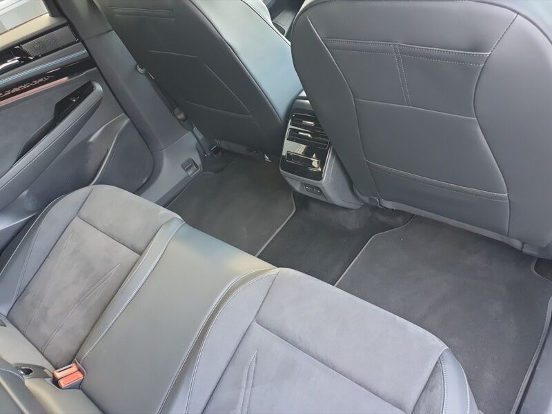 More views of Volkswagen ID.7