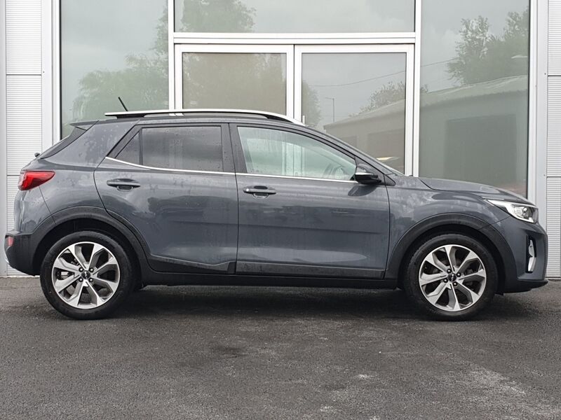 More views of Kia Stonic