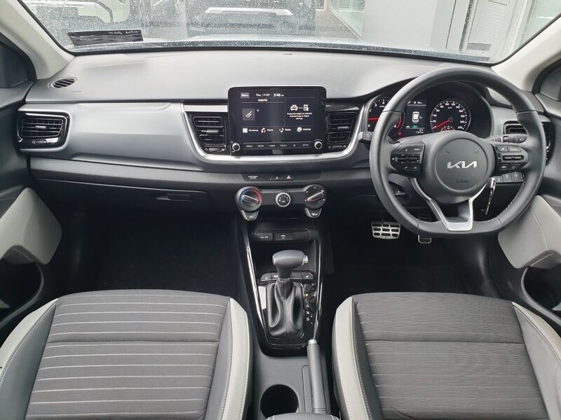 More views of Kia Stonic