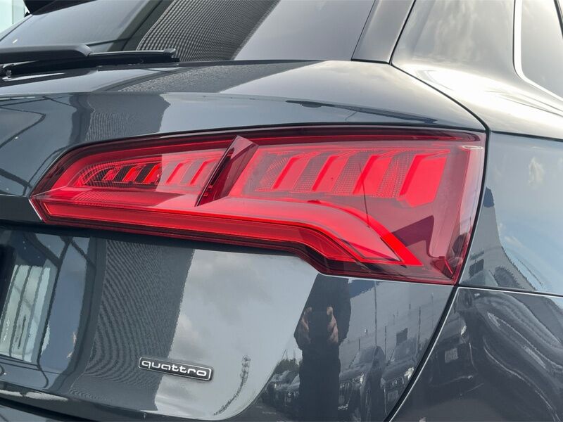 More views of Audi Q5