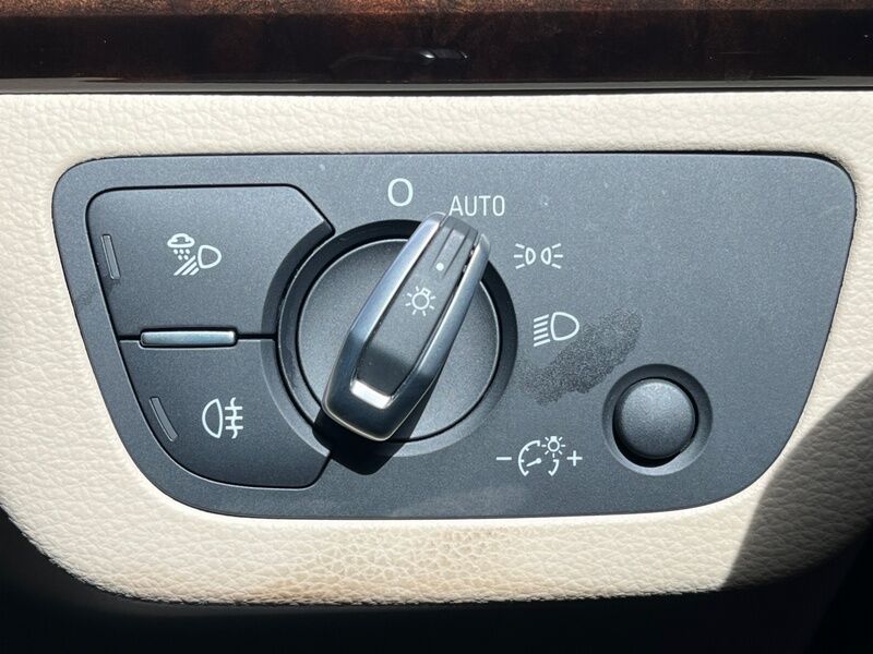 More views of Audi Q5