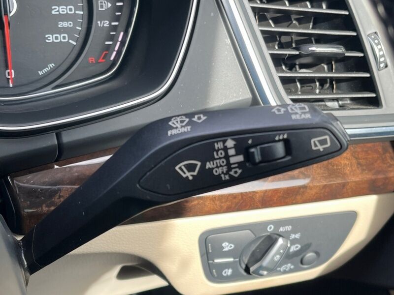 More views of Audi Q5