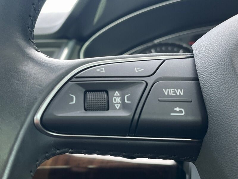 More views of Audi Q5