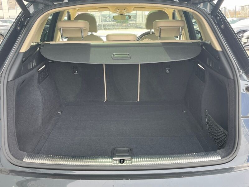 More views of Audi Q5