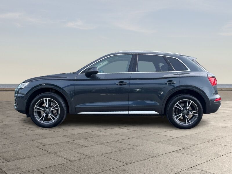 More views of Audi Q5