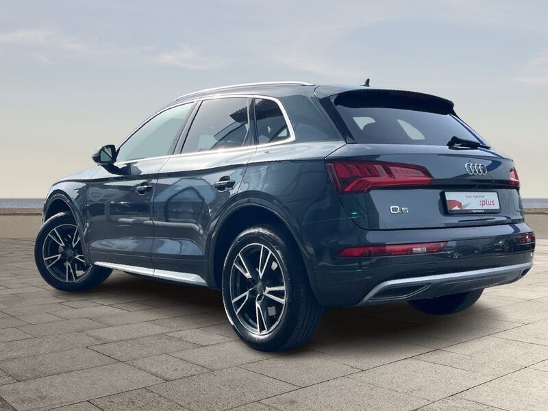 More views of Audi Q5