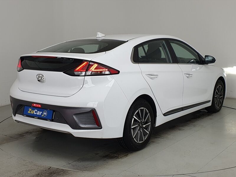 More views of Hyundai IONIQ