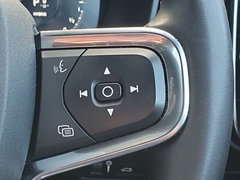 More views of Volvo XC40