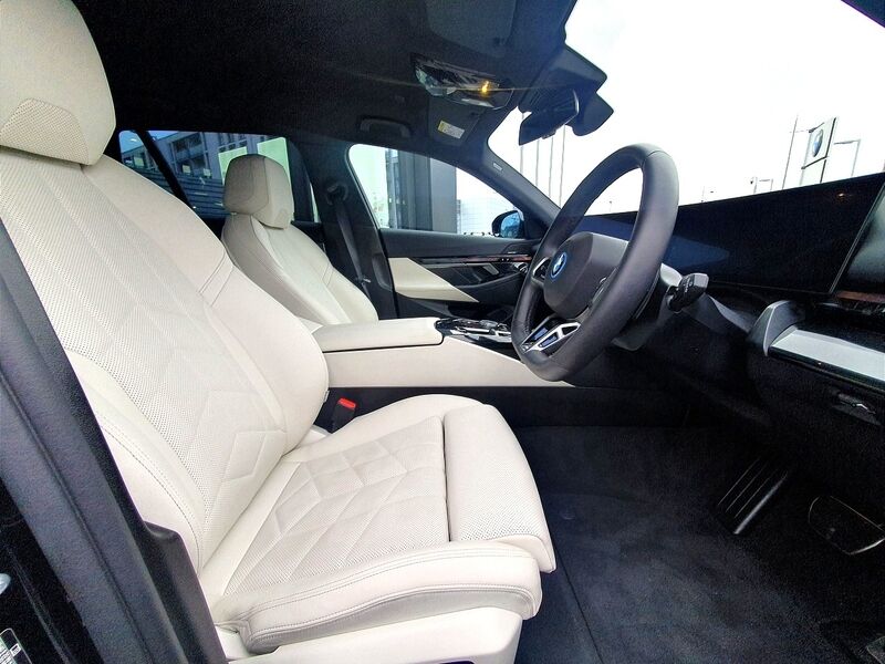 More views of BMW 5-Series