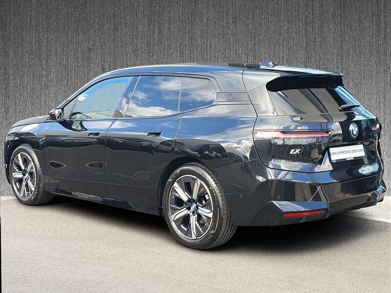 More views of BMW iX