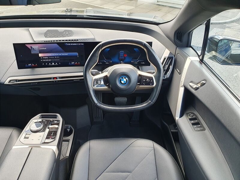 More views of BMW iX