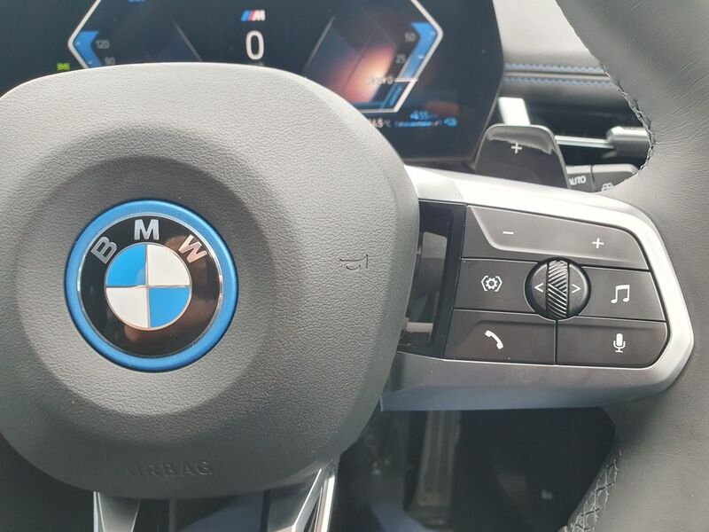 More views of BMW X1