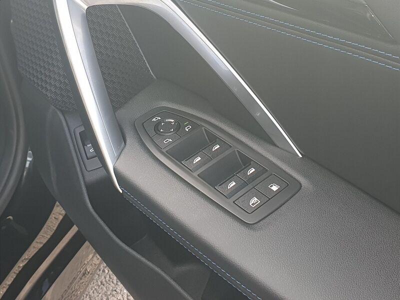 More views of BMW X1