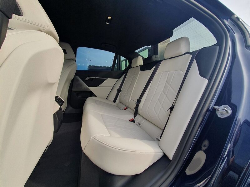 More views of BMW 5-Series