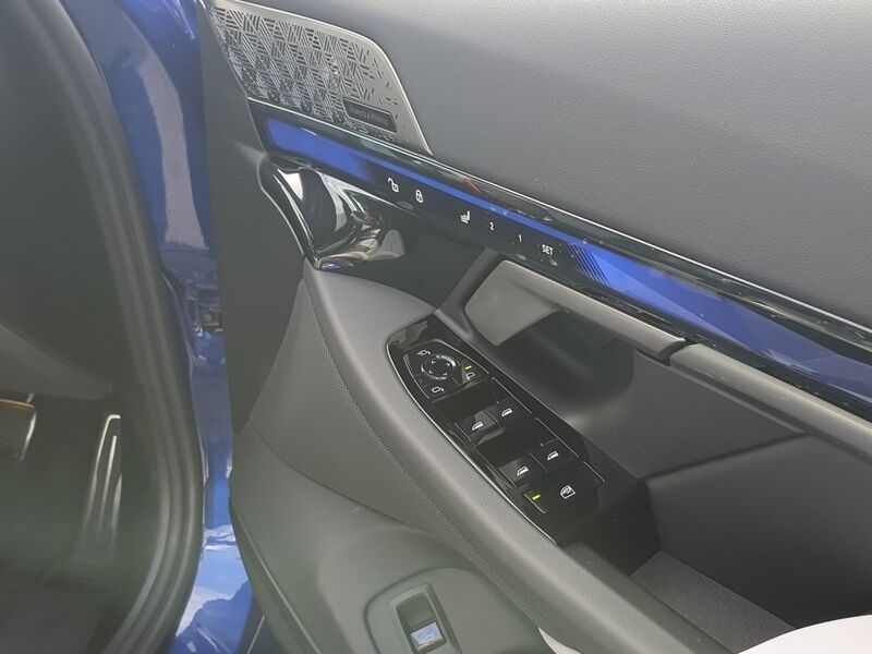 More views of BMW M5