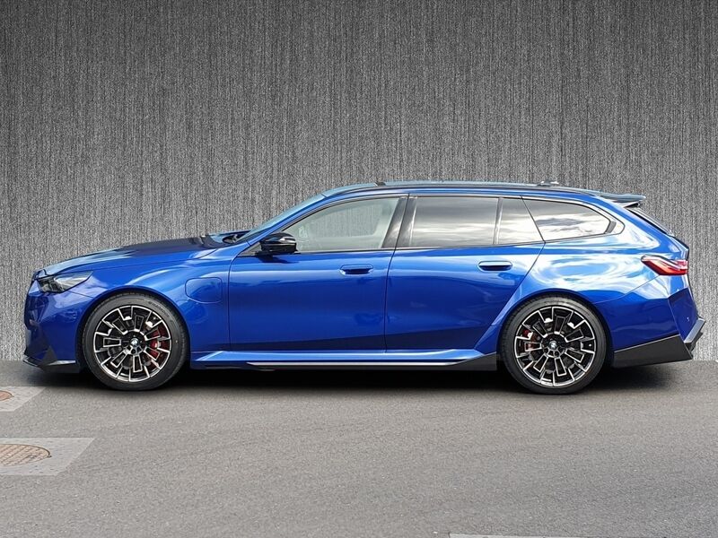 More views of BMW M5