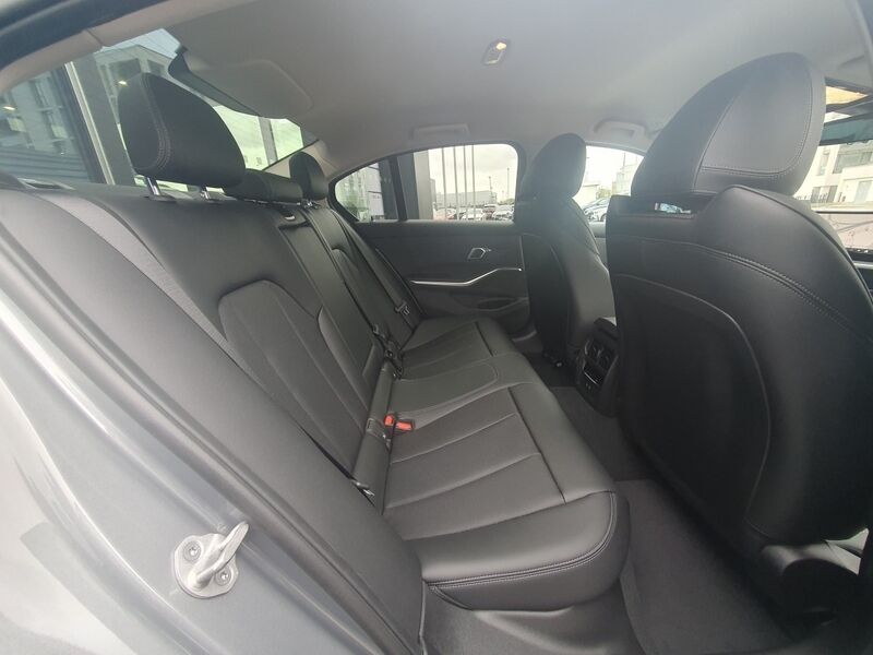 More views of BMW 3-Series