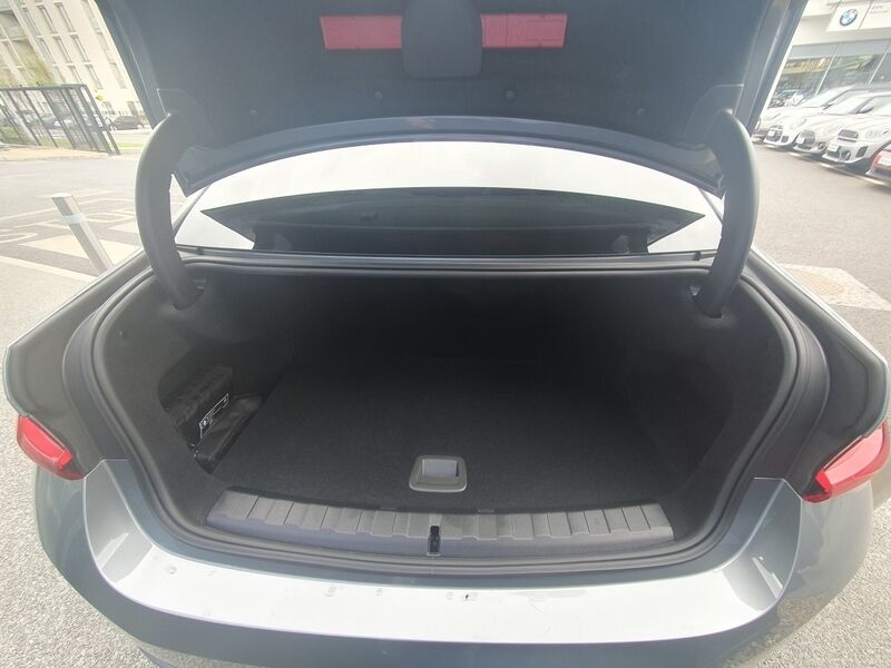 More views of BMW 3-Series