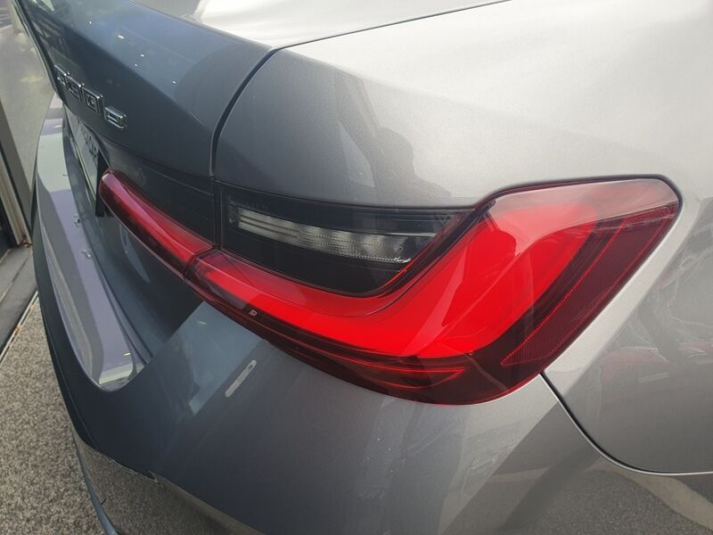 More views of BMW 3-Series