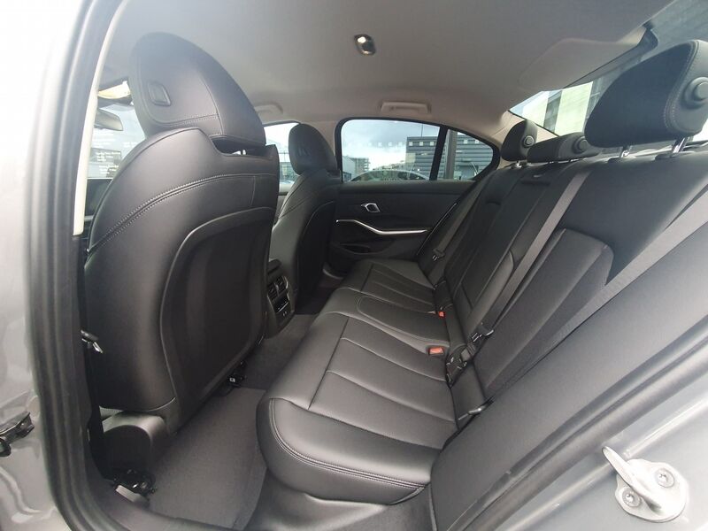 More views of BMW 3-Series