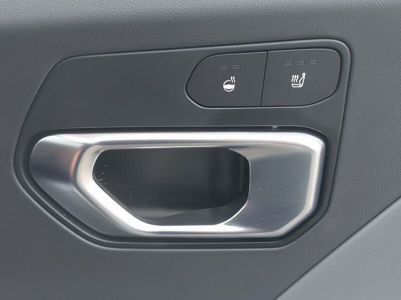 More views of Kia K4