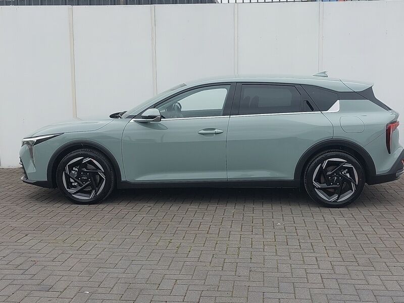 More views of Kia K4