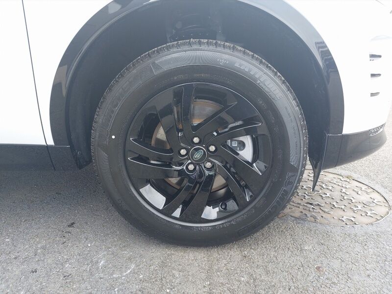 More views of Land Rover Discovery Sport