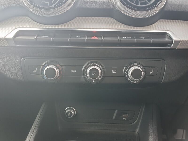 More views of Audi Q2